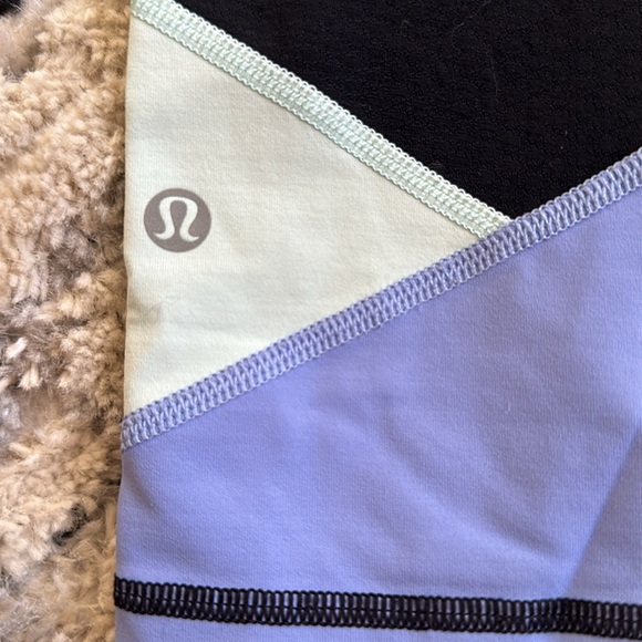 Lululemon capri - Picture 3 of 4